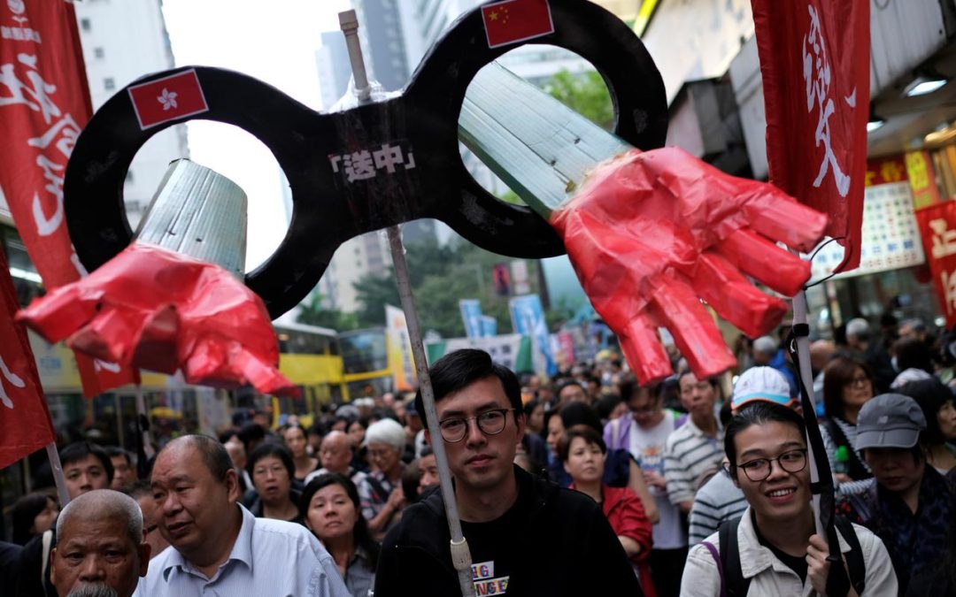 Cùng là ‘chiến đấu’: Người Hồng Kông vì đại nghĩa, người Việt vì cái gì?