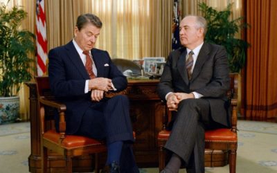 Liên Xô sụp đổ: Vì định mệnh hay vì “kẻ tội đồ” Gorbachev?