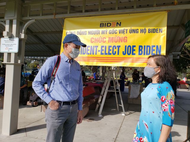 Người gốc Việt tại Little Saigon mở tiệc mừng Tổng Thống đắc cử Joe Biden