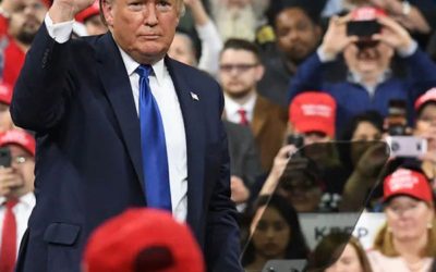 Tại sao nhiều người vẫn tin tưởng Trump?