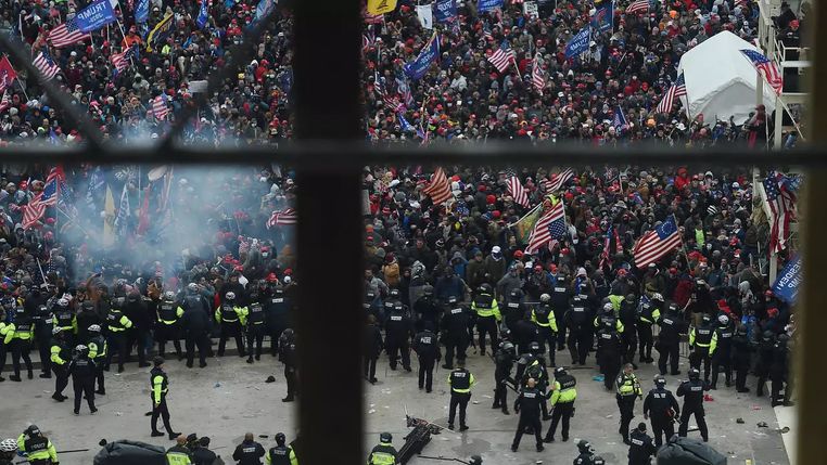 Báo Anh: Phải buộc Donald Trump chịu trách nhiệm về bạo loạn ở Quốc Hội Mỹ