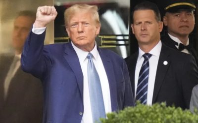 Trump trả lời  thẩm vấn vụ kiện dân sự $250 triệu gần 7 tiếng 