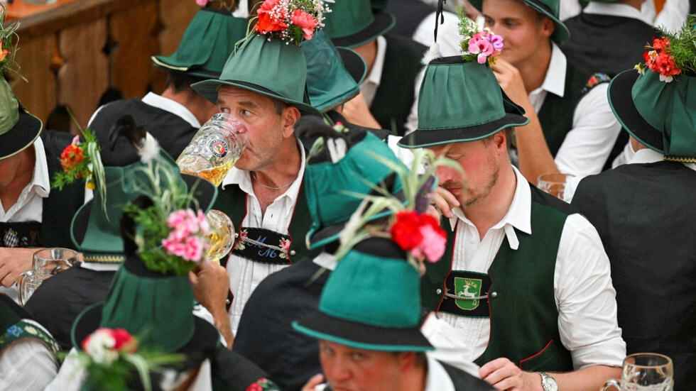 Lạm phát khiến không khí Lễ hội bia Oktoberfest kém vui