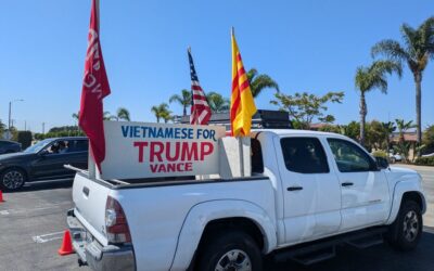 MAGA Asian tuần hành ủng hộ Trump sôi nổi ở Little Saigon