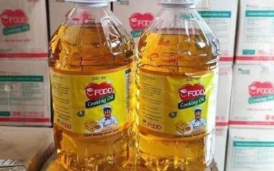 Việt Nam đột kích cơ sở bán dầu ăn gia súc cho người: ‘Còn cái gì không phải hàng giả?’