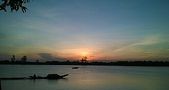 BÊN SÔNG THẠCH HÃN