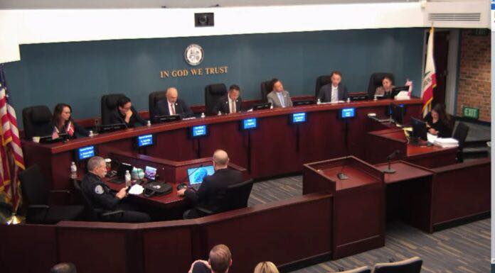 BIỂU TÌNH ÔN HÒA PHẢN ĐỐI VIỆC CHỈ ĐỊNH LẠI/THÊM TÊN CHARLIE KIRK WAY VÀO ALL AMERICAN WAY VÀ NGÀY CHARLIE KIRK HẰNG NĂM TẠI WESTMINSTER.