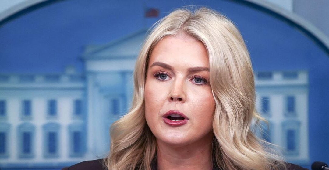 ‘Thánh cô’ Karoline Leavitt