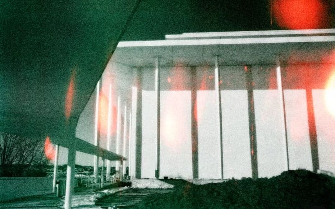 Bị chiếm đoạt, bị phá hoại, bị đóng cửa: Một năm trong cuộc tấn công của Trump vào Trung tâm Kennedy.